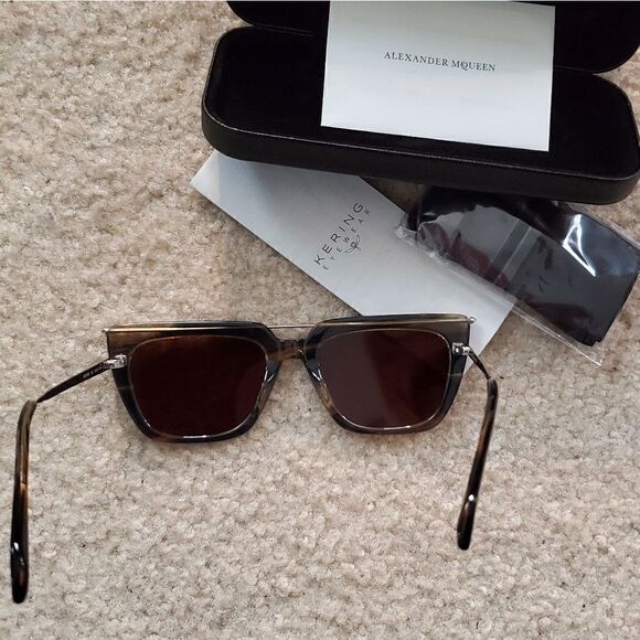 ALEXANDER MCQUEEN Unisex AM0169S 54mm - Picture 8 of 14